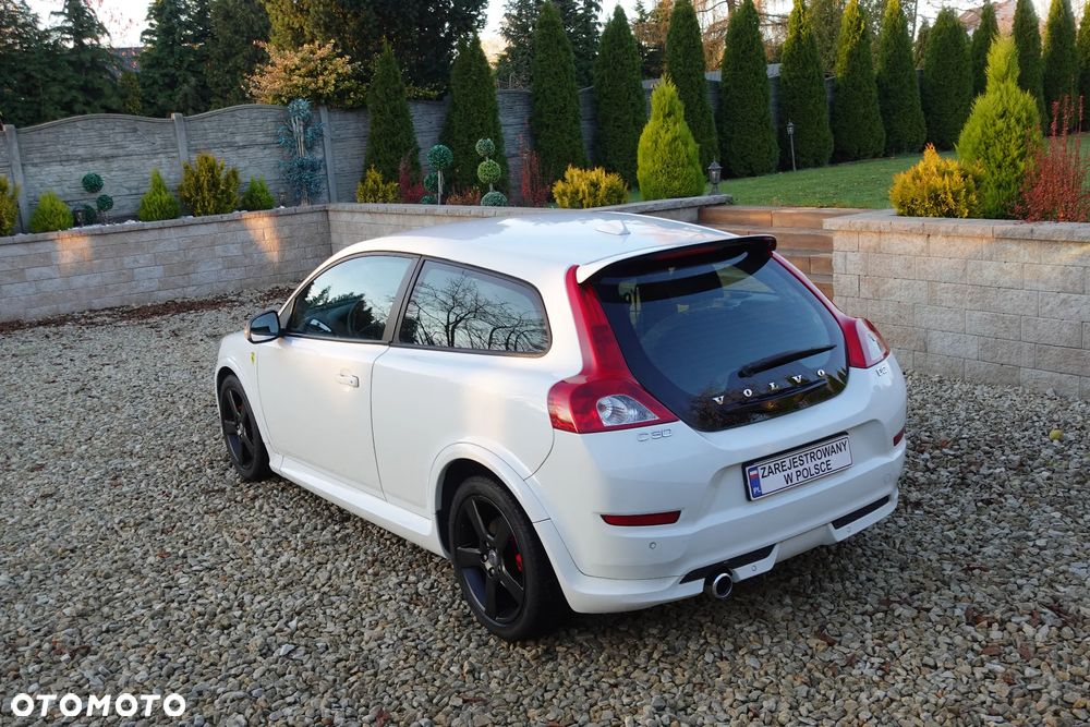 Volvo C30 D2 R-Design - 4