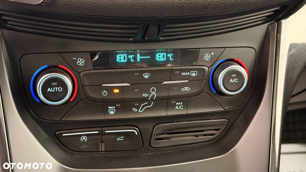 Ford Kuga 2.0 TDCi 4x4 Vignale - 11