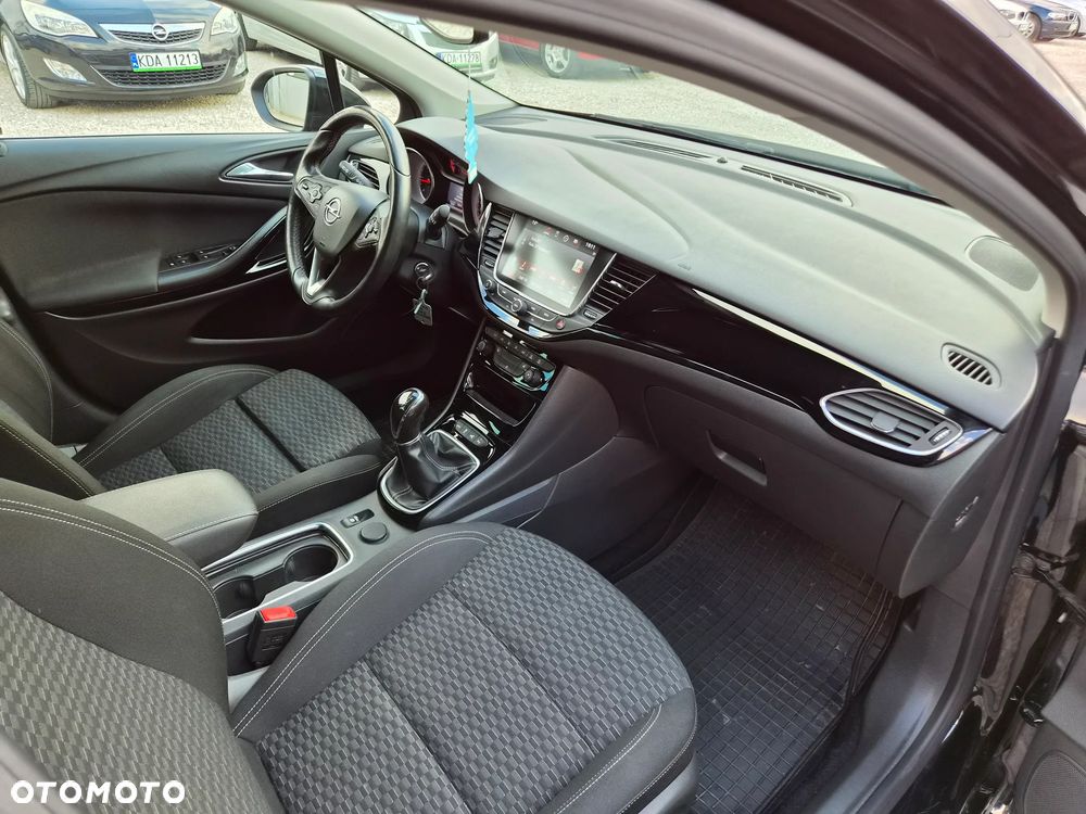 Opel Astra 1.6 CDTI Cosmo - 24