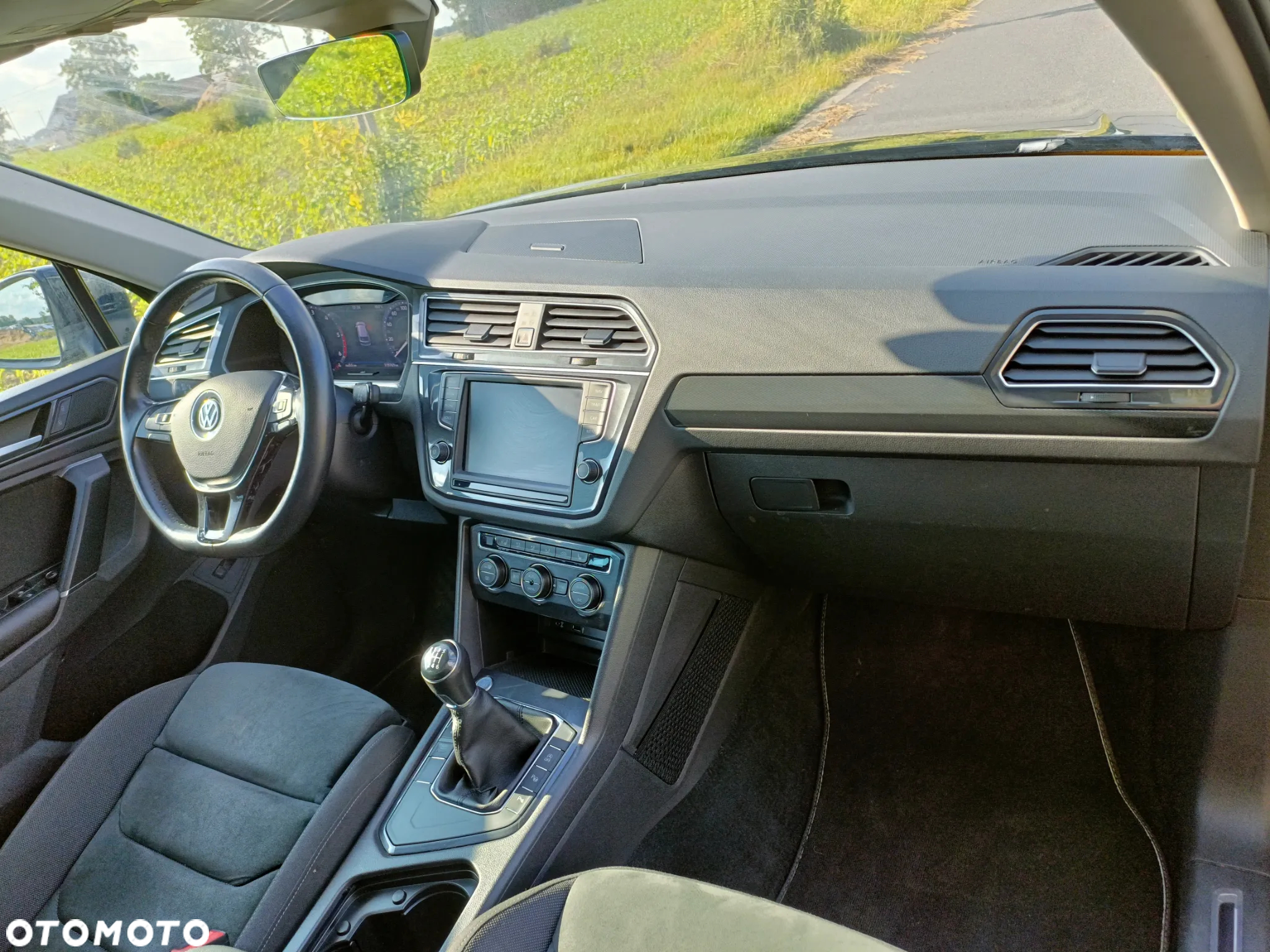 Volkswagen Tiguan - 29