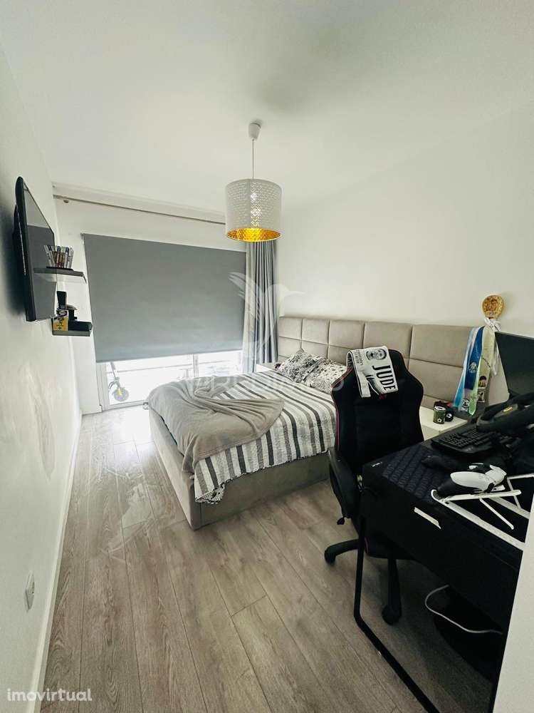APARTAMENTO T4 SEMI-NOVO COM VISTA RIO DOURO - Grande imagem: 3/39