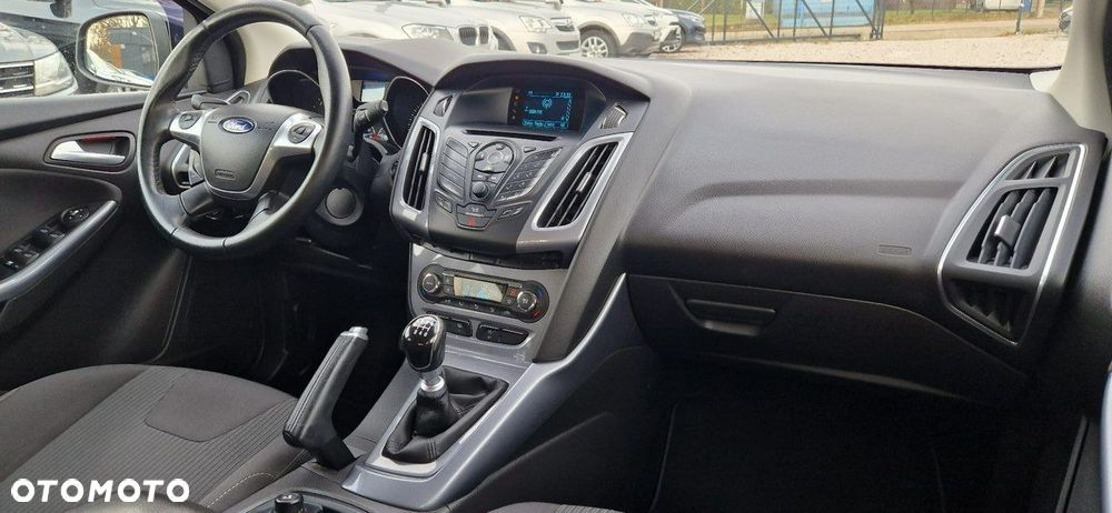 Ford Focus - 22