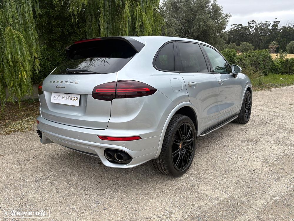 Porsche Cayenne Platinum Edition - 39