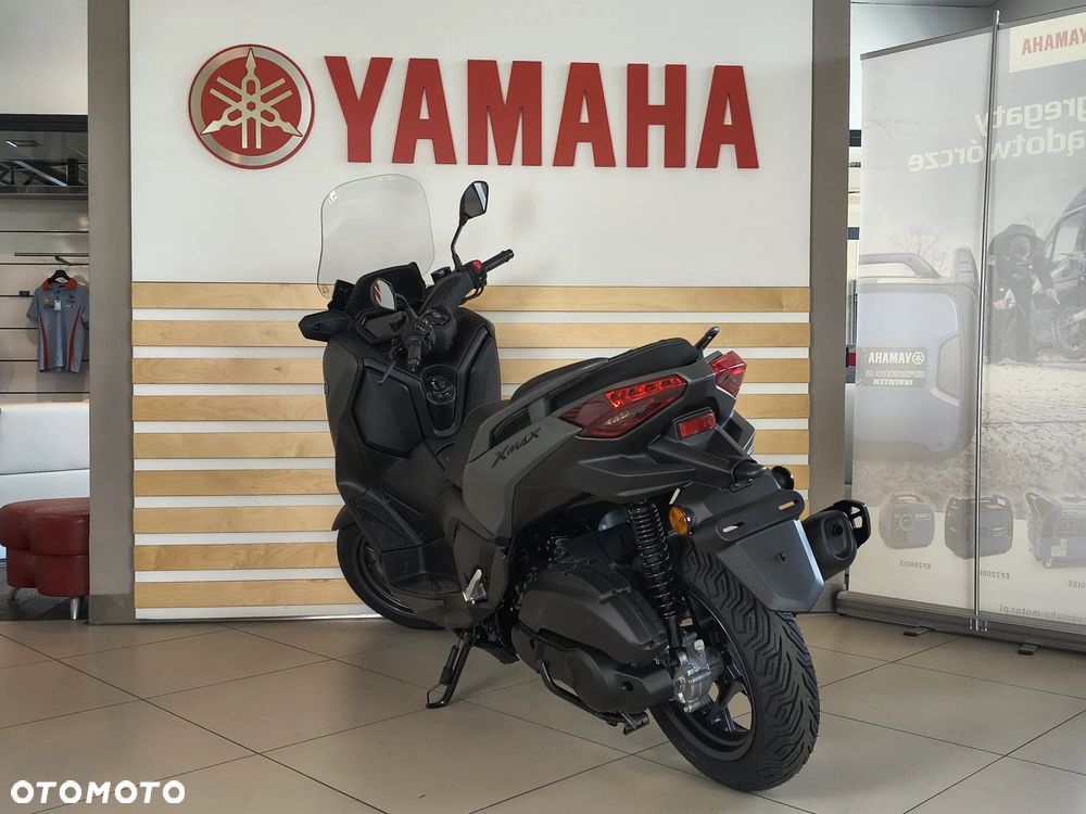 Yamaha X-max - 7