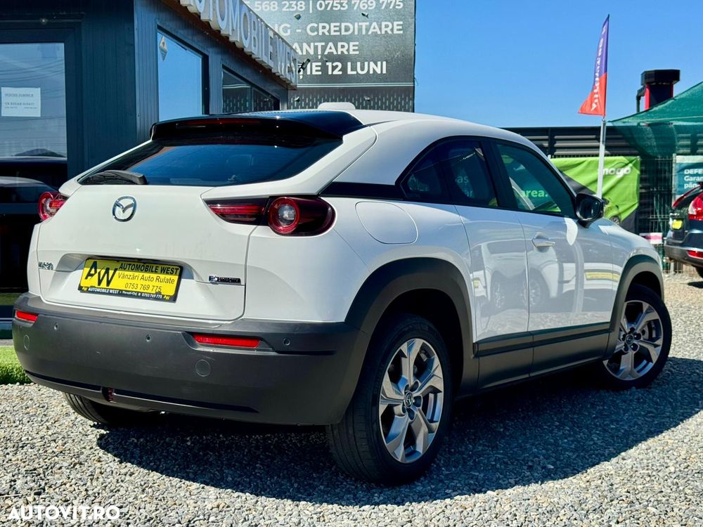 Mazda MX-30 e-SKYACTIV EXCLUSIVE-LINE - 28