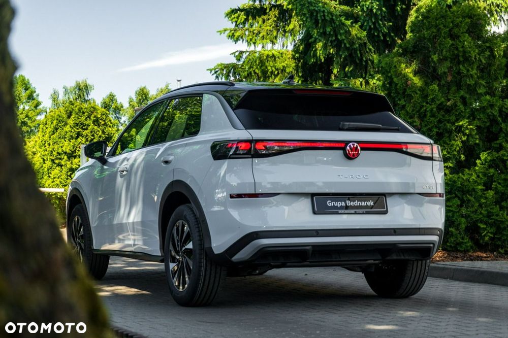 Volkswagen T-Roc - 11