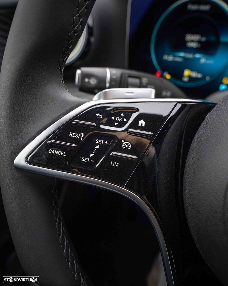 Mercedes-Benz E 200 9G-TRONIC - 21