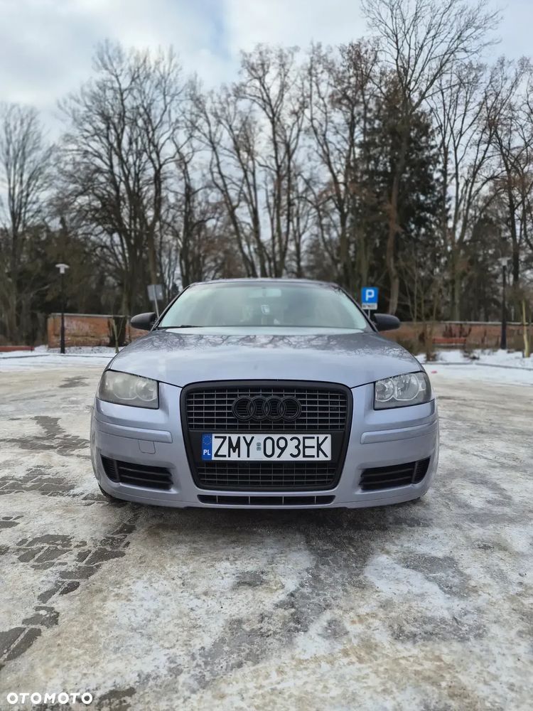 Audi A3 Sportback 1.6 FSI Ambition - 1