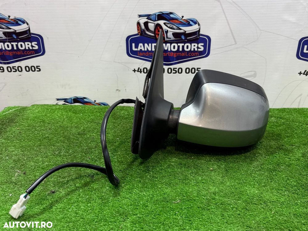 OGLINDA STANGA DACIA SANDERO 2 1.5 DIESEL 2015 COD OEM 963023731R E9044625 E9044626 2012-2017 - 2