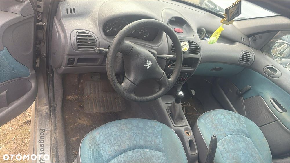 Cześci PEUGEOT 206 1.2 B 2000r 5-drzwi - 2