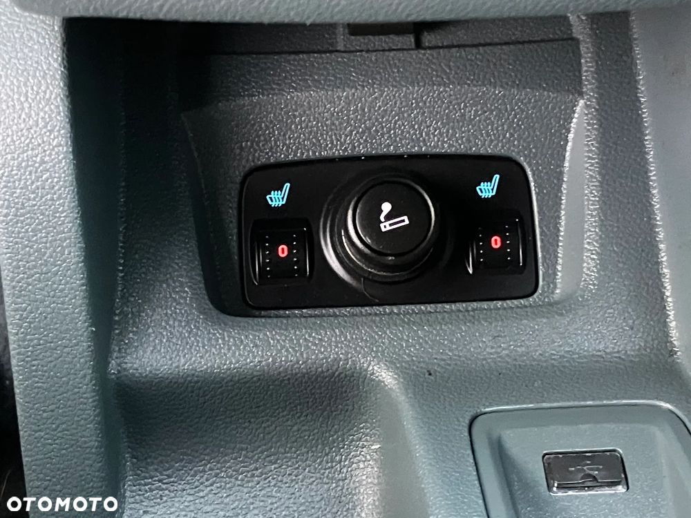 Ford Grand C-MAX - 26