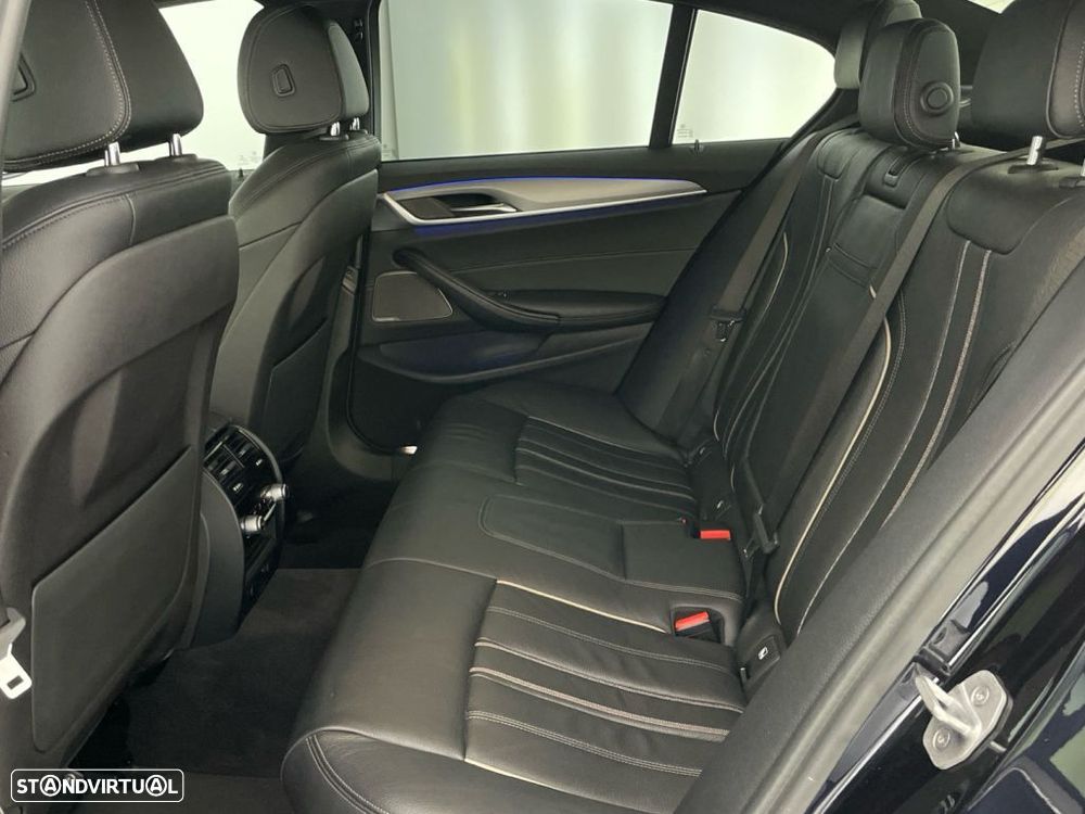 BMW 550 i xDrive Auto - 12