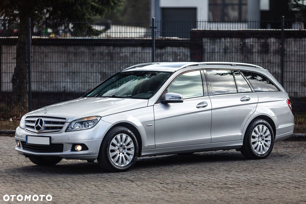 Mercedes-Benz Klasa C 180 BlueEFFICIENCY Elegance - 4