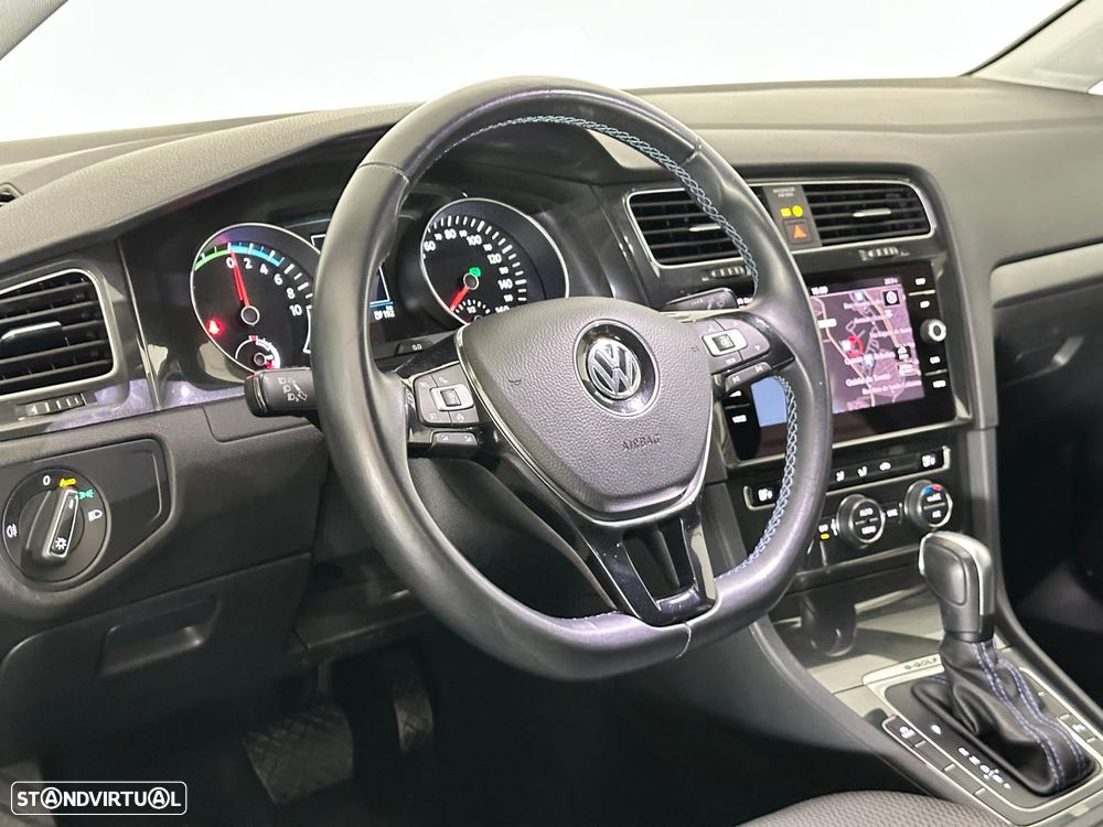 VW e-Golf AC/DC - 14