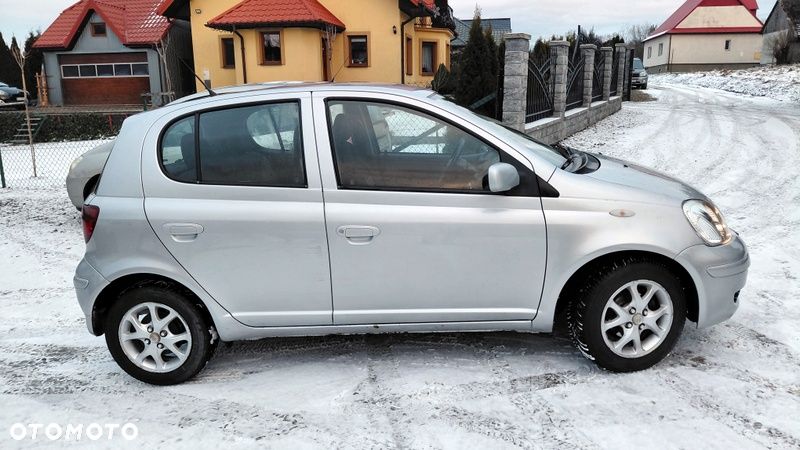 Toyota Yaris 1.4 D-4D - 5