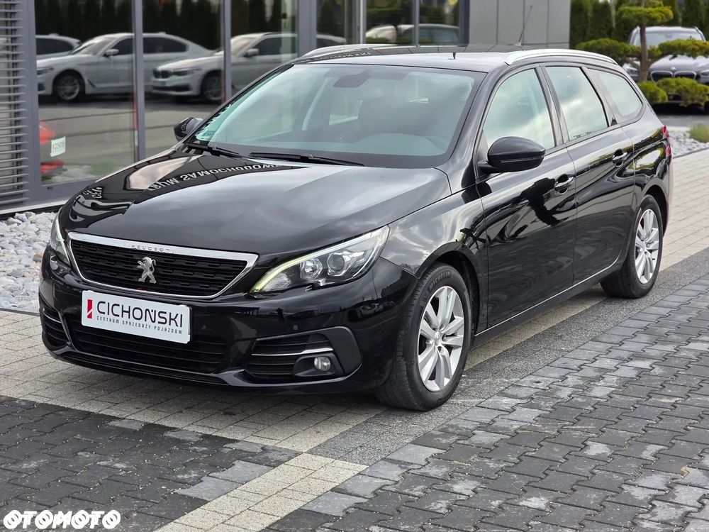 Peugeot 308 - 1