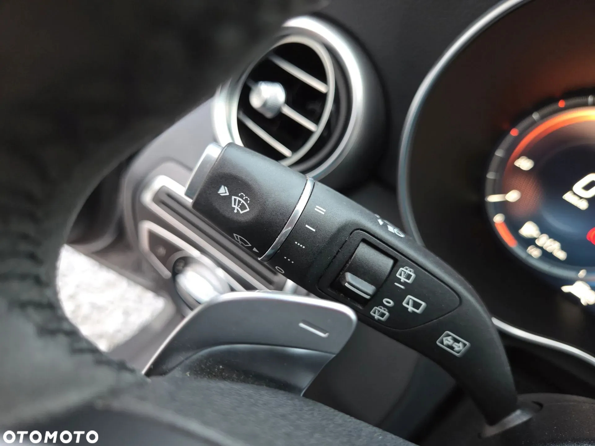 Mercedes-Benz Klasa C 220 d T 9G-TRONIC AMG Line - 23