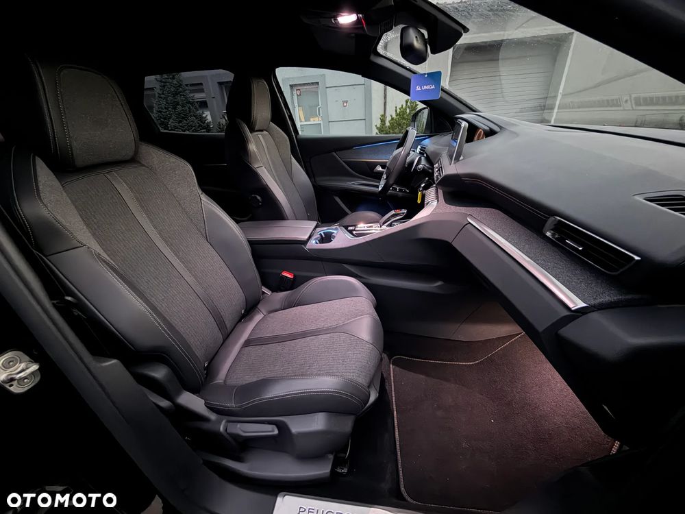 Peugeot 3008 1.6 PureTech GPF GT Line S&S EAT8 - 31