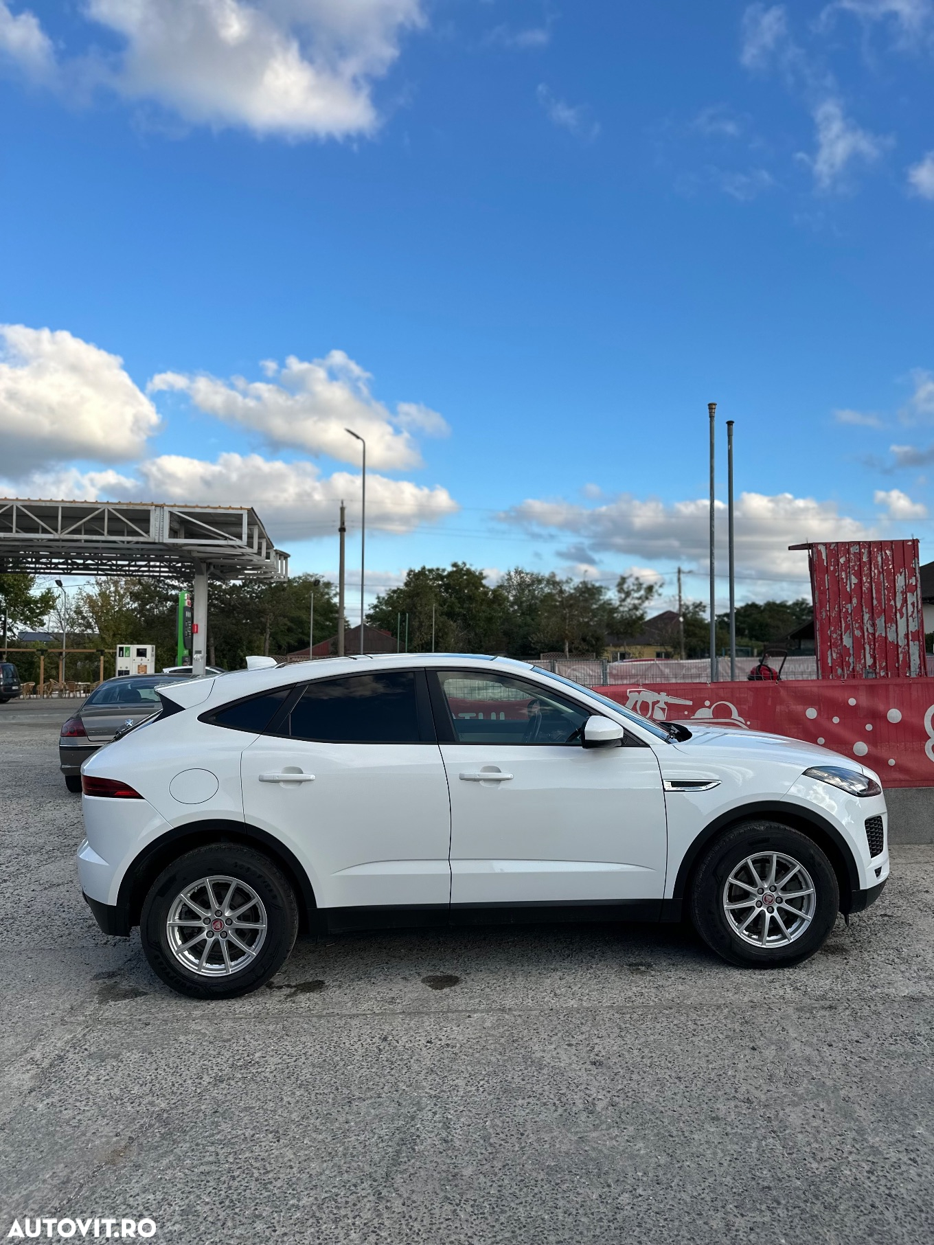 Jaguar E-Pace P250 AWD Base - 5