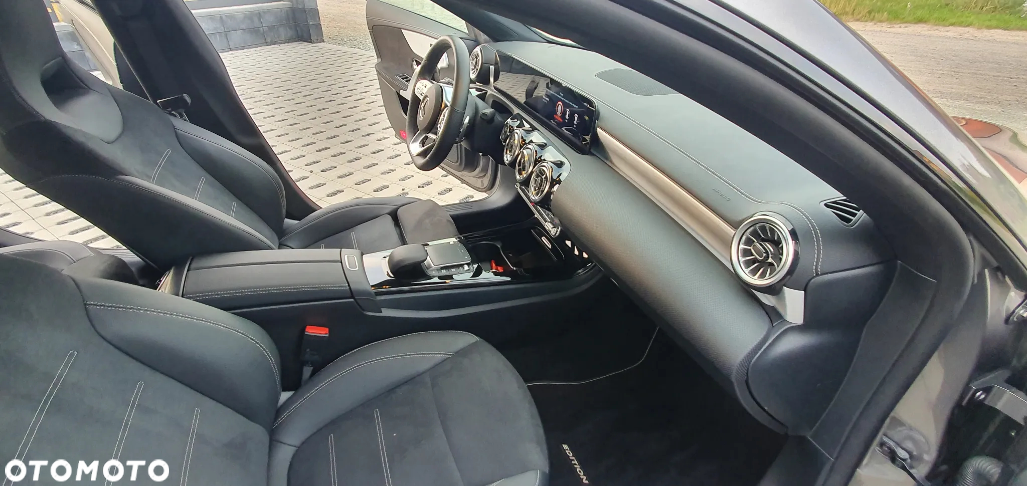 Mercedes-Benz CLA 200 d 4Matic Shooting Brake 8G-DCT AMG Line - 13
