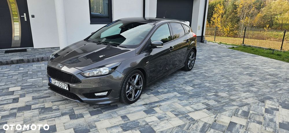 Ford Focus - 1