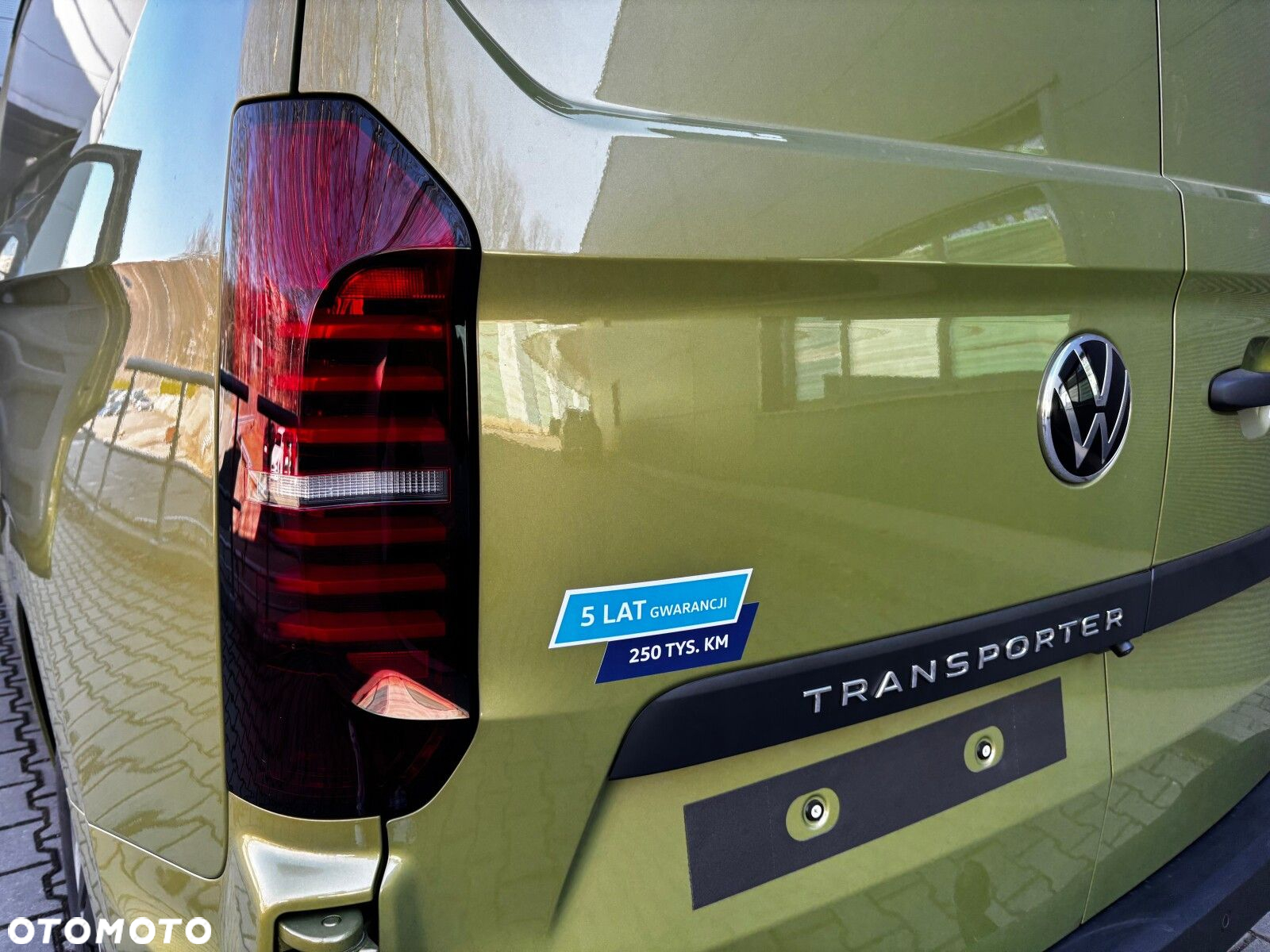Volkswagen Transporter 2.0 TDI 150 KM 6-bm L1 - 27