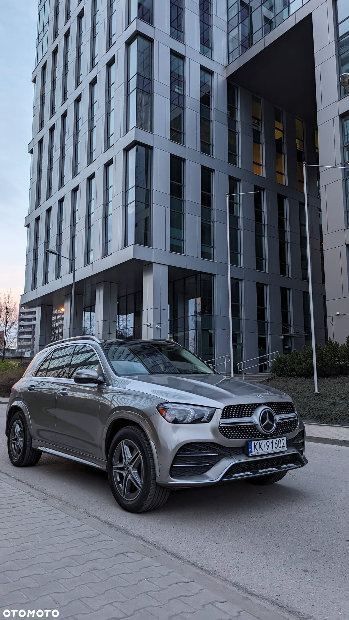 Mercedes-Benz GLE - 32