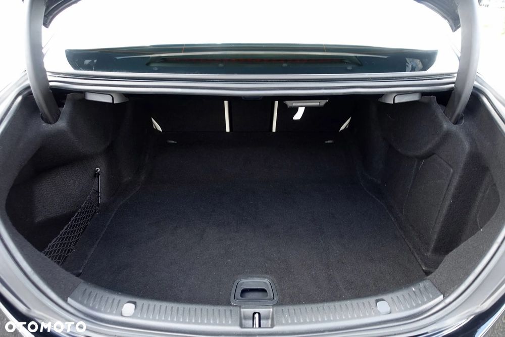 Mercedes-Benz Klasa E - 18