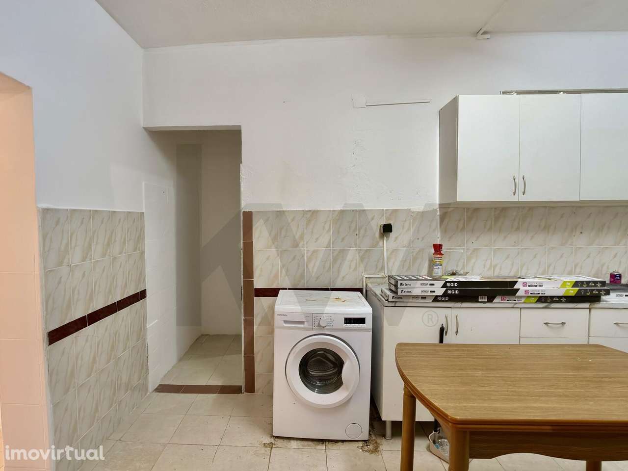 Moradia Para remodelar no Pinhal do General, Fernão Ferro. - Grande imagem: 5/18