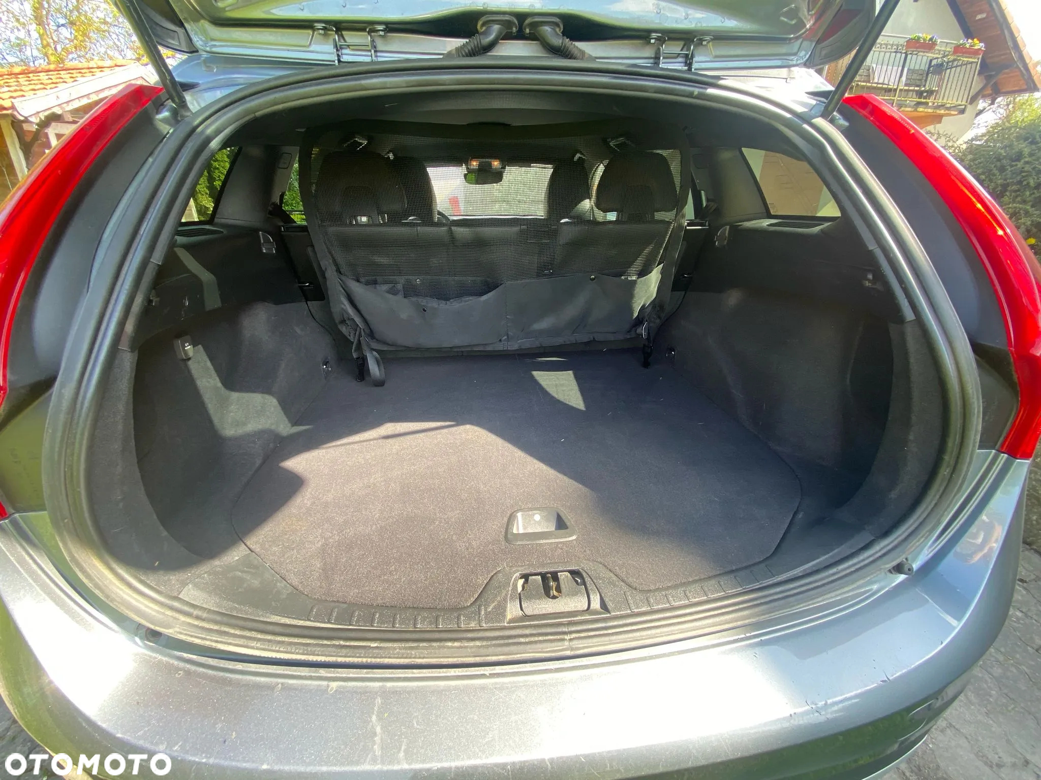 Volvo V60 Cross Country D3 Drive-E Momentum - 3
