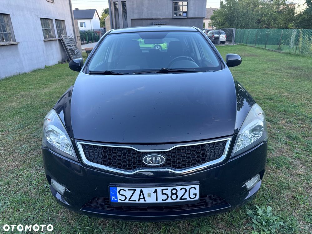 Kia Ceed - 6