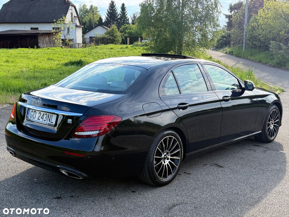 Mercedes-Benz Klasa E 200 CGI BlueEFFICIENCY Automatik Avantgarde - 12