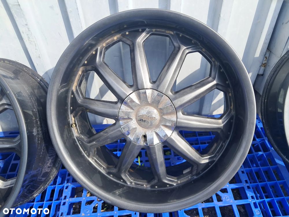 Felgi Aluminiowe R22 6×139,7  M12x1,5  67,1 - 7