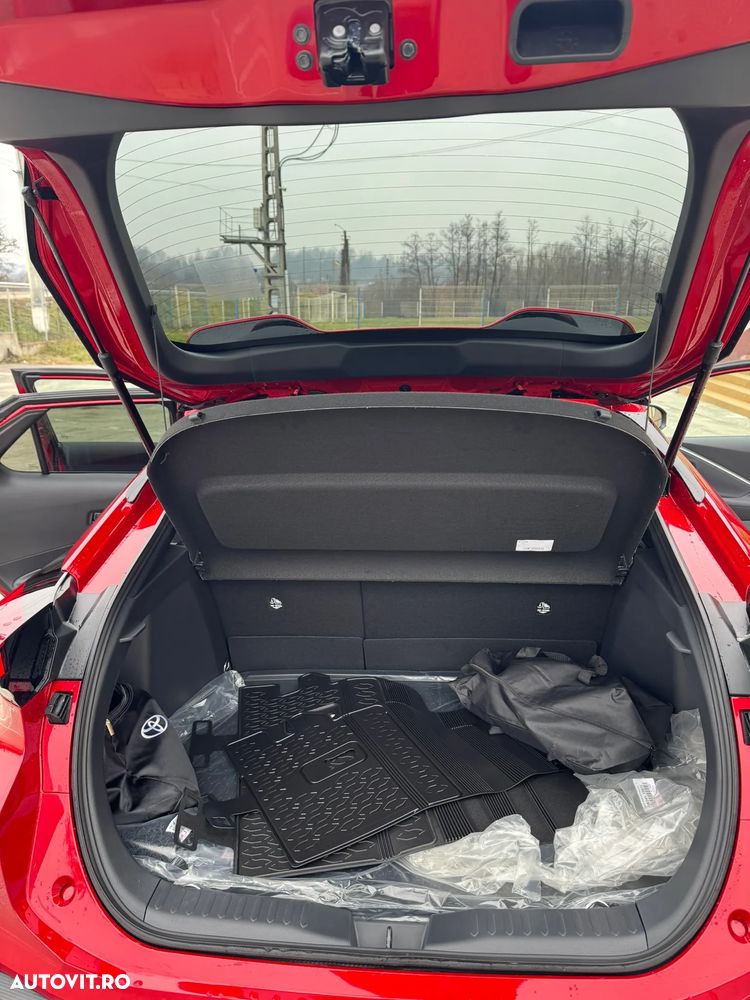 Toyota C-HR 1.8 HEV 140 CP 4x2 CVT Dynamic - 8