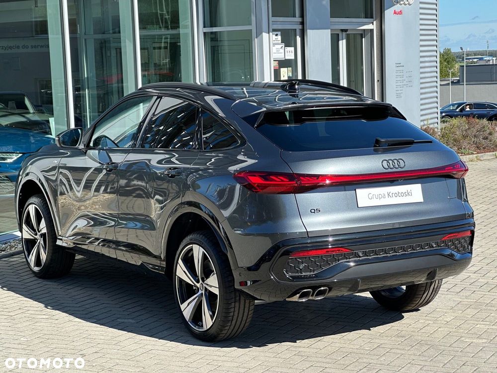 Audi Q5 Sportback - 10