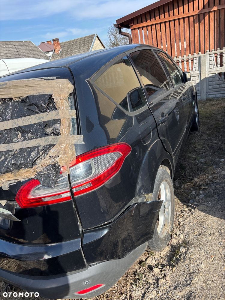 Ford S-Max - 24