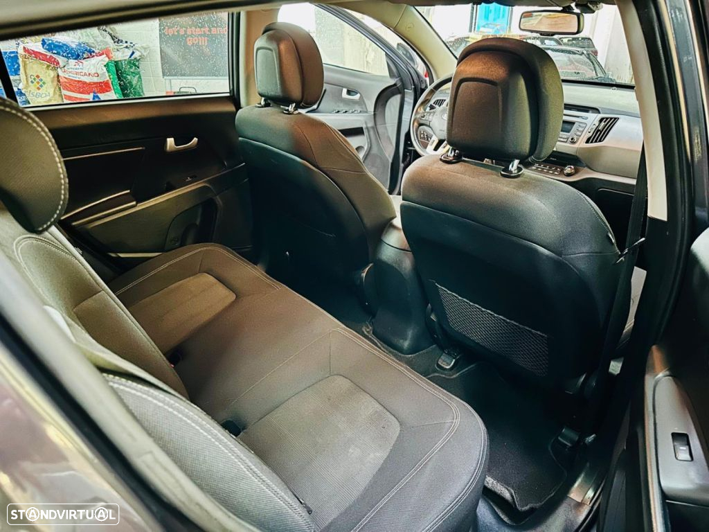 Kia Sportage 1.7 CRDI ISG Silver - 12