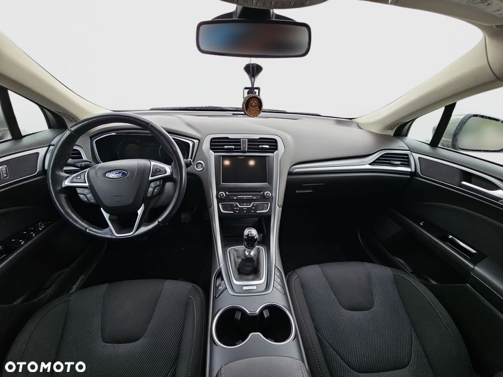 Ford Mondeo - 17