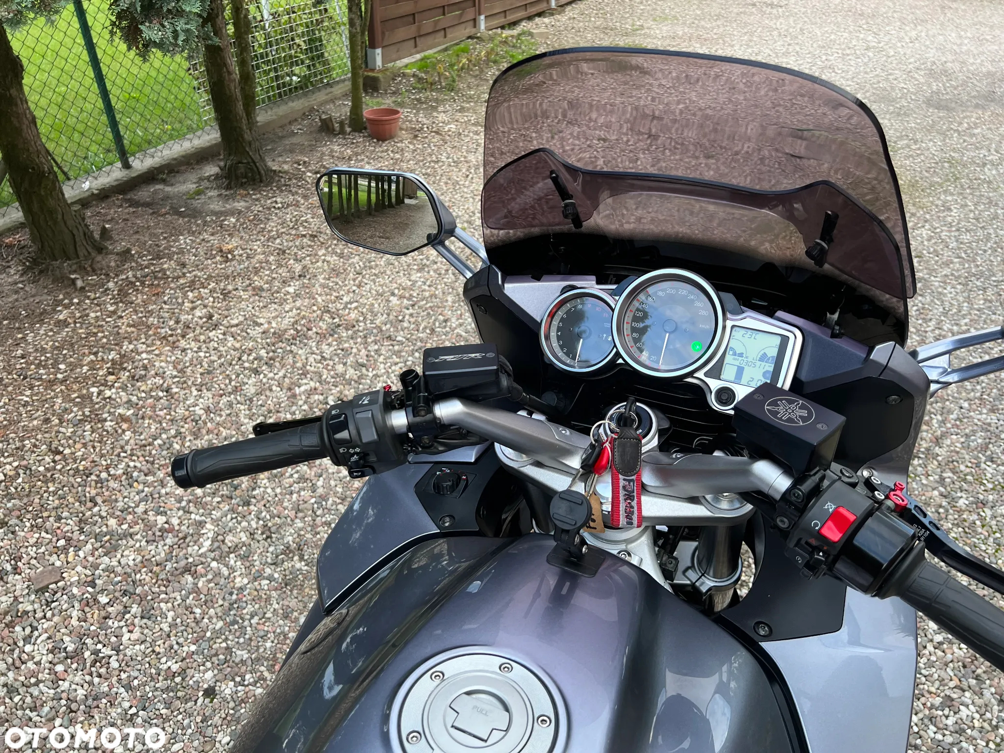 Yamaha FJR - 10