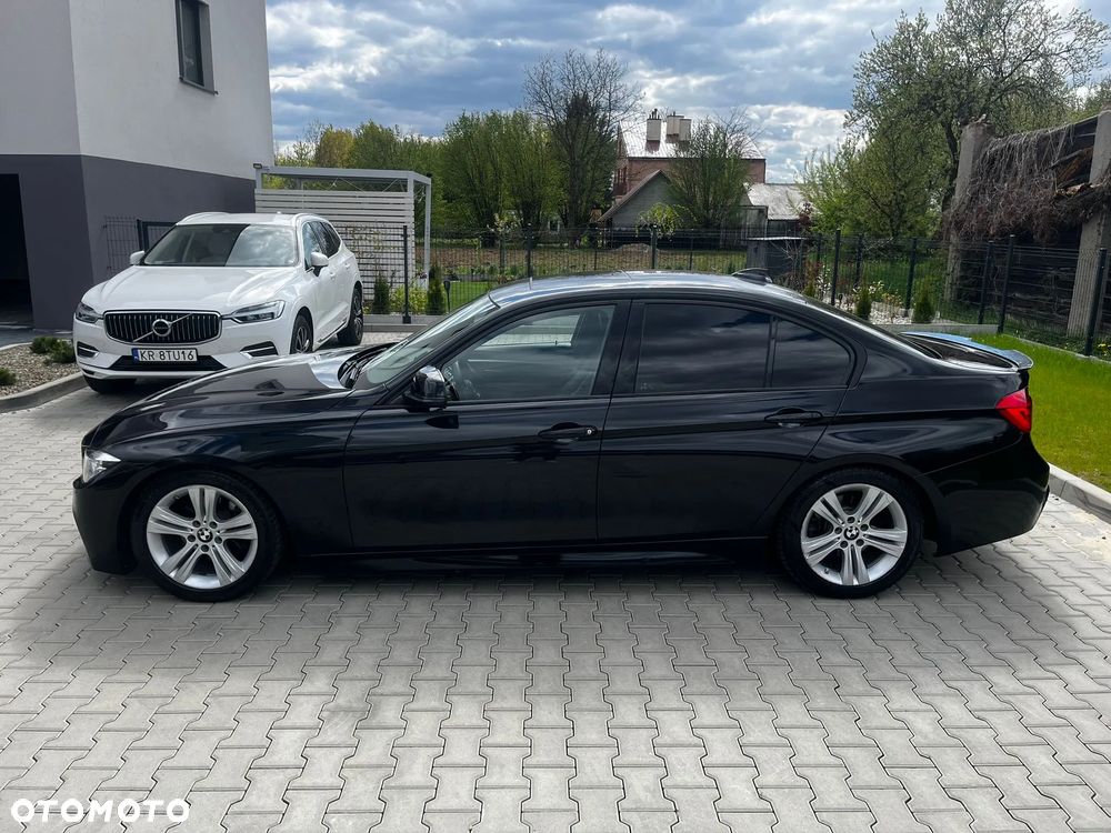BMW Seria 3 330i Sport Line - 8