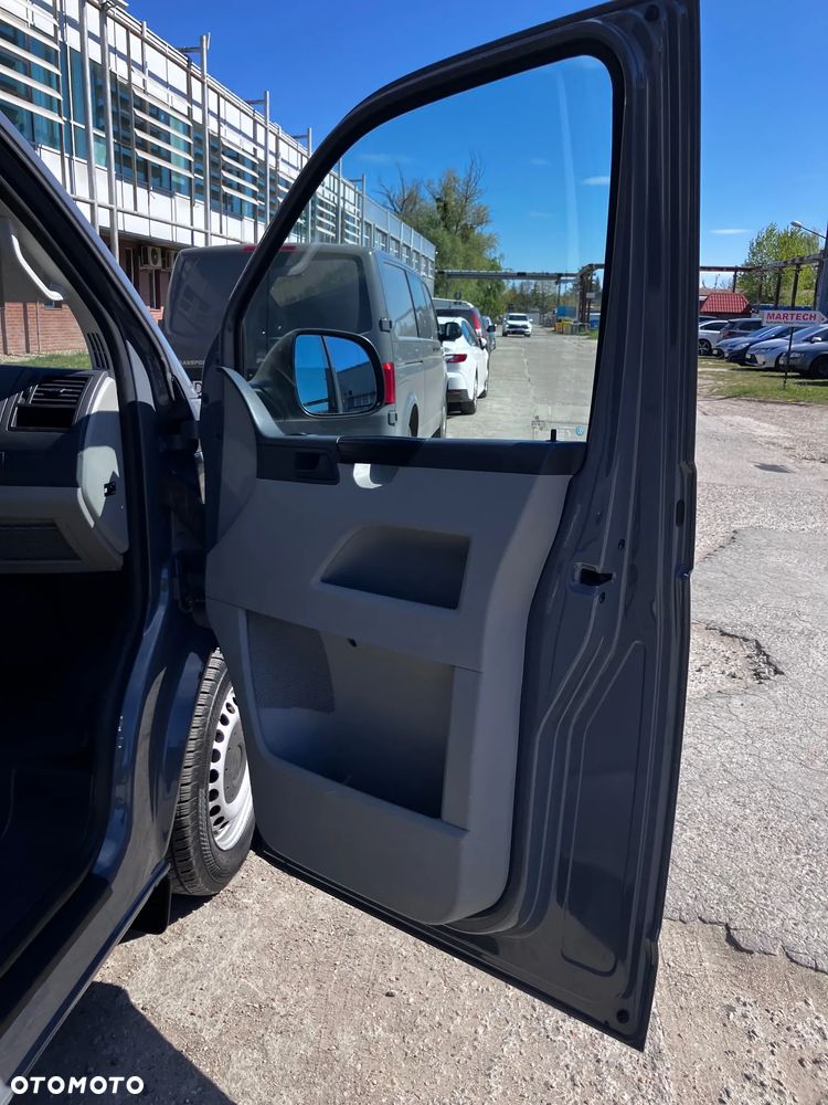 Volkswagen T5 - 8