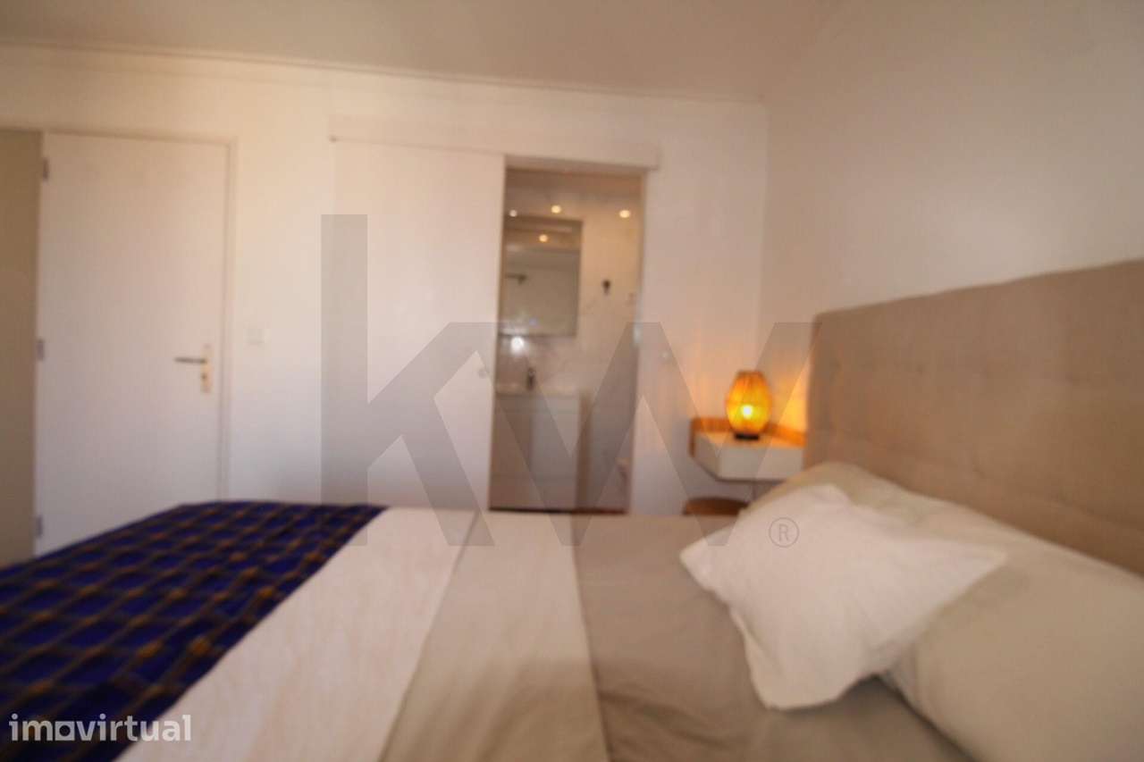 Apartamento T1+1 com Quintal e Anexo Remodelado na Rua da Graça, Lisbo - Grande imagem: 5/23