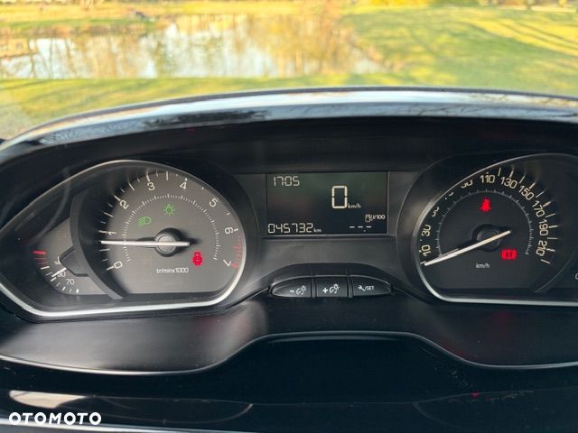 Peugeot 208 1.2 PureTech Access - 11