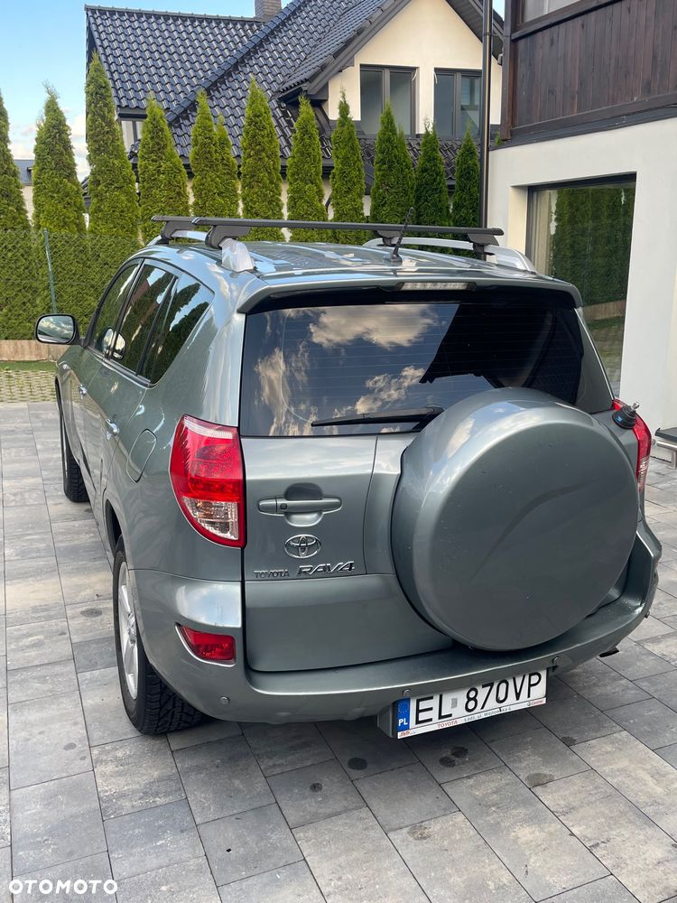 Toyota RAV4 2.0 VVT-i Prestige - 3