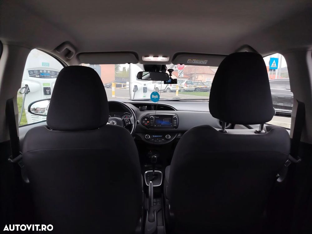 Toyota Yaris 1.5 VVT-i HSD Active - 13