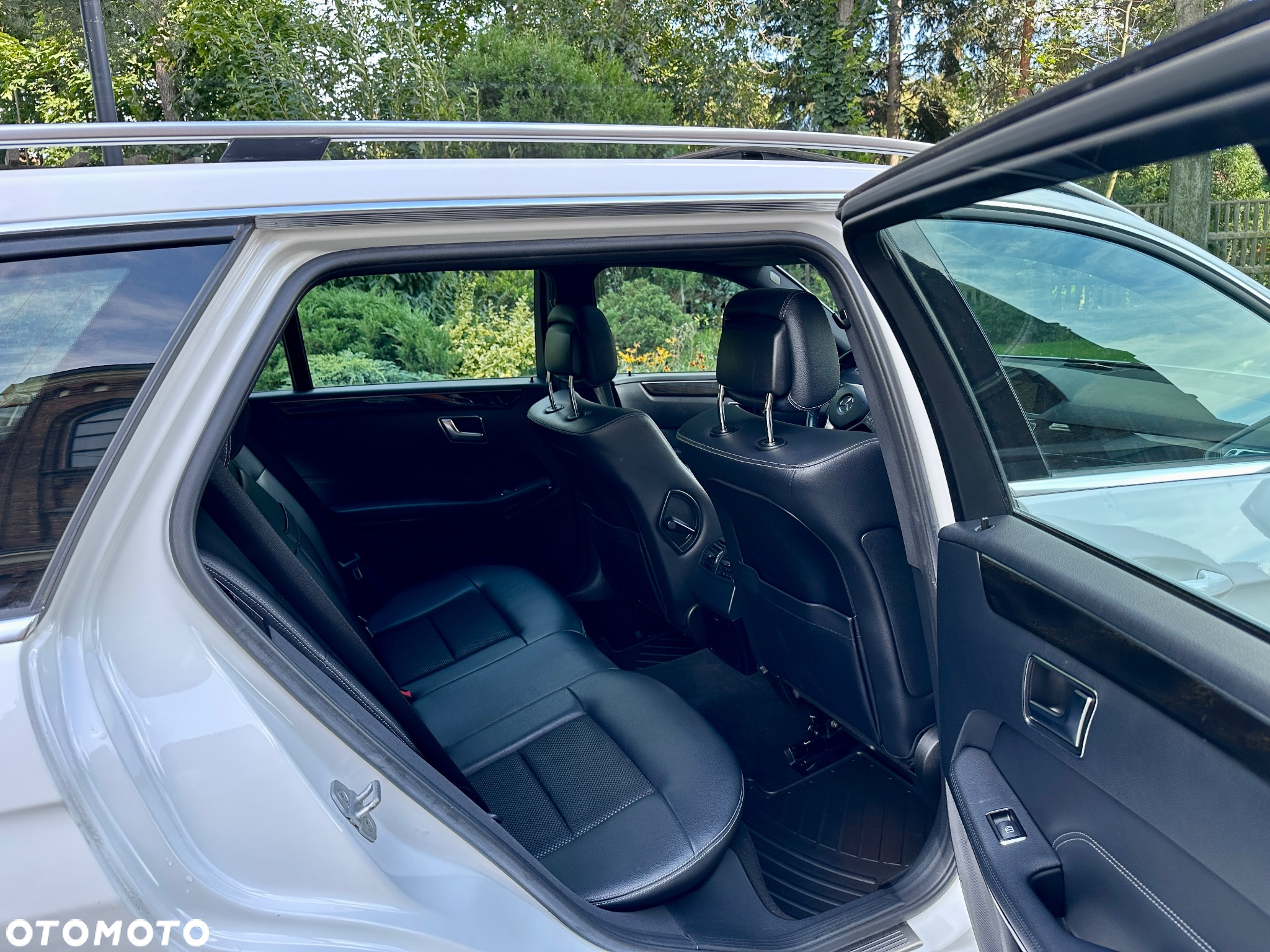 Mercedes-Benz Klasa E 200 CDI 7G-TRONIC - 31
