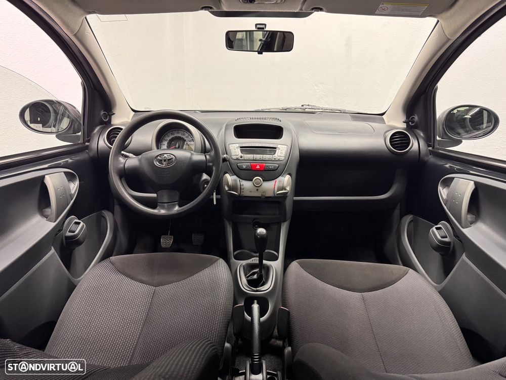 Toyota Aygo 1.0 Plus Sport Pack - 13