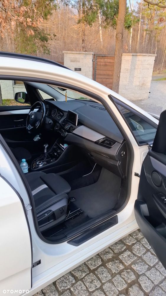 BMW Seria 2 218d xDrive - 5