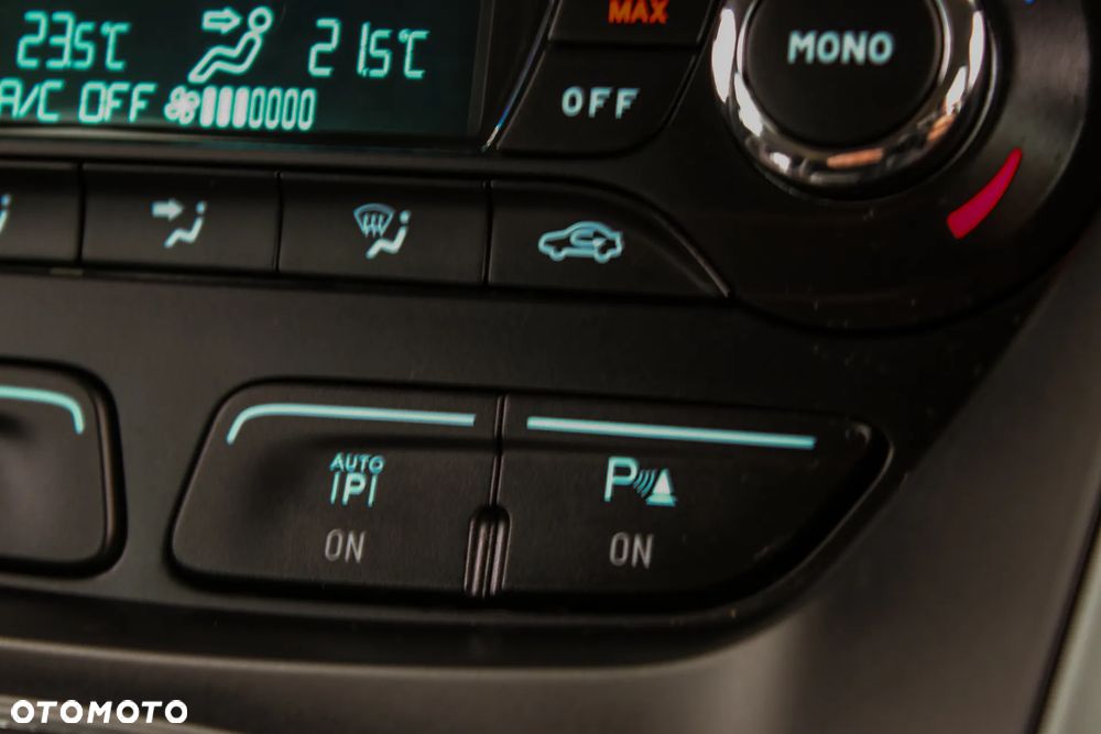 Ford Grand C-MAX 2.0 TDCi Champions Edition - 23