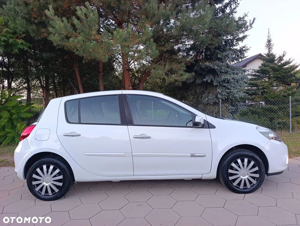 Renault Clio - 6